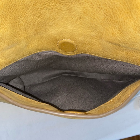 Frye Reed Medium Leather Hobo In Sunflower - Picture 17 of 17